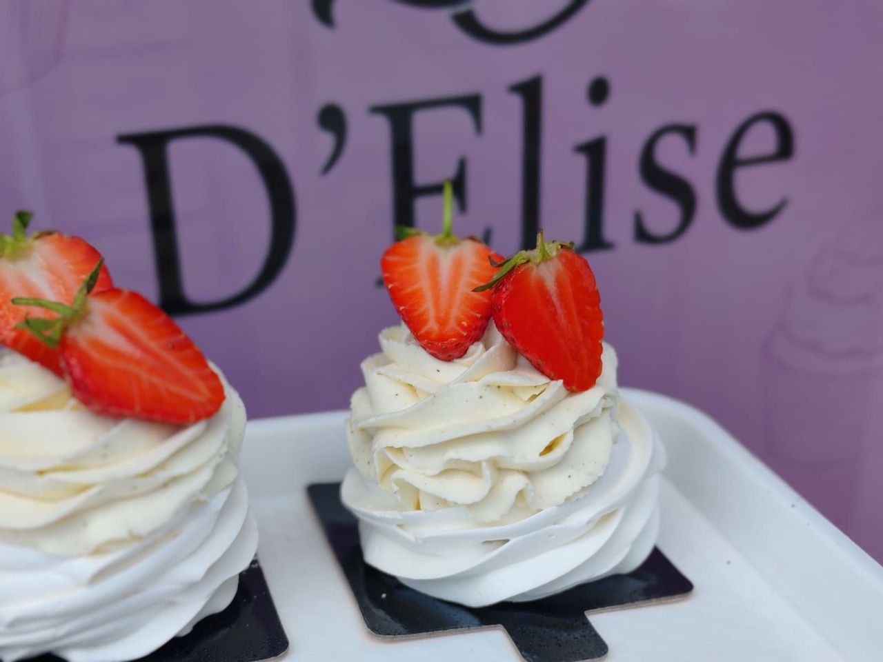 Mini Pavlova